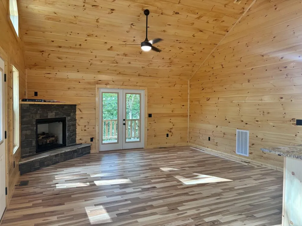 83 Noelle's Pass Murphy, NC 28906