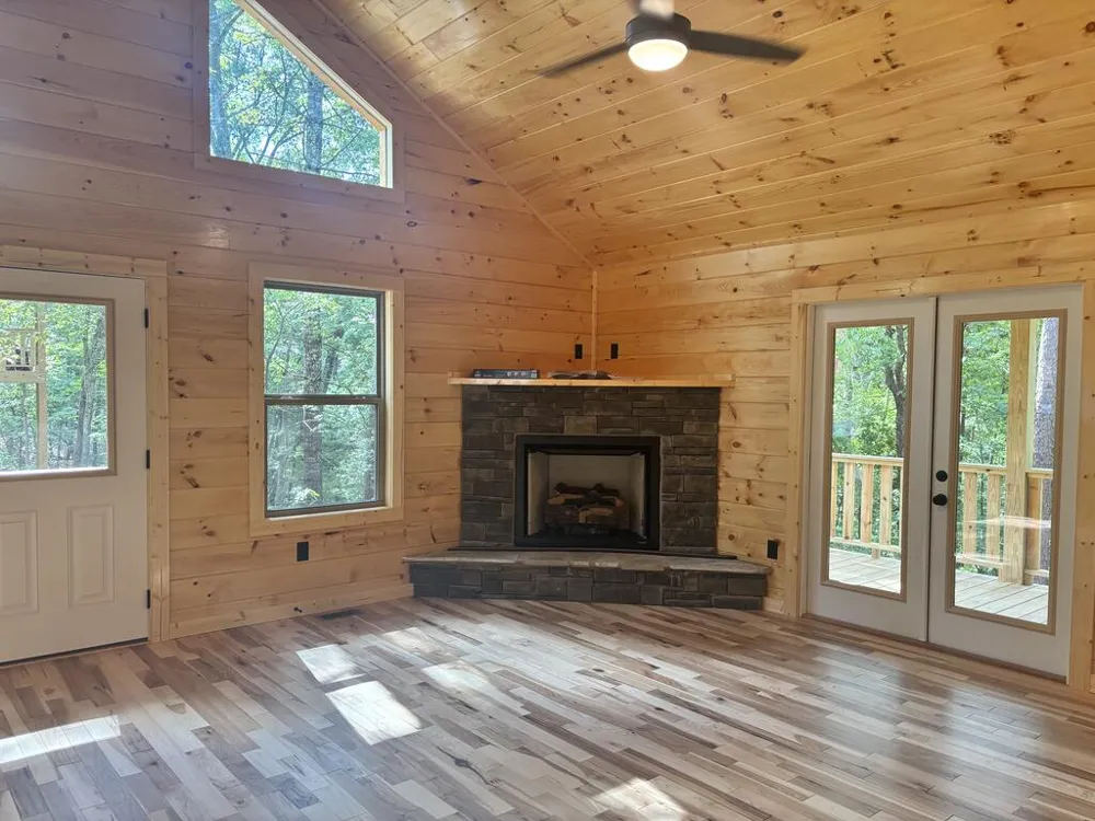 83 Noelle's Pass Murphy, NC 28906