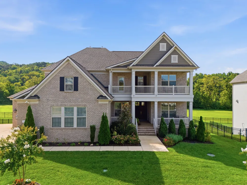 3170 Chase Point Dr Franklin, TN 37067