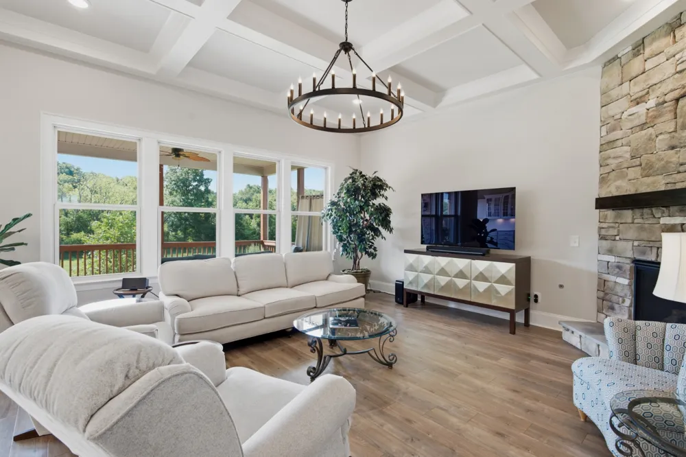 3170 Chase Point Dr Franklin, TN 37067