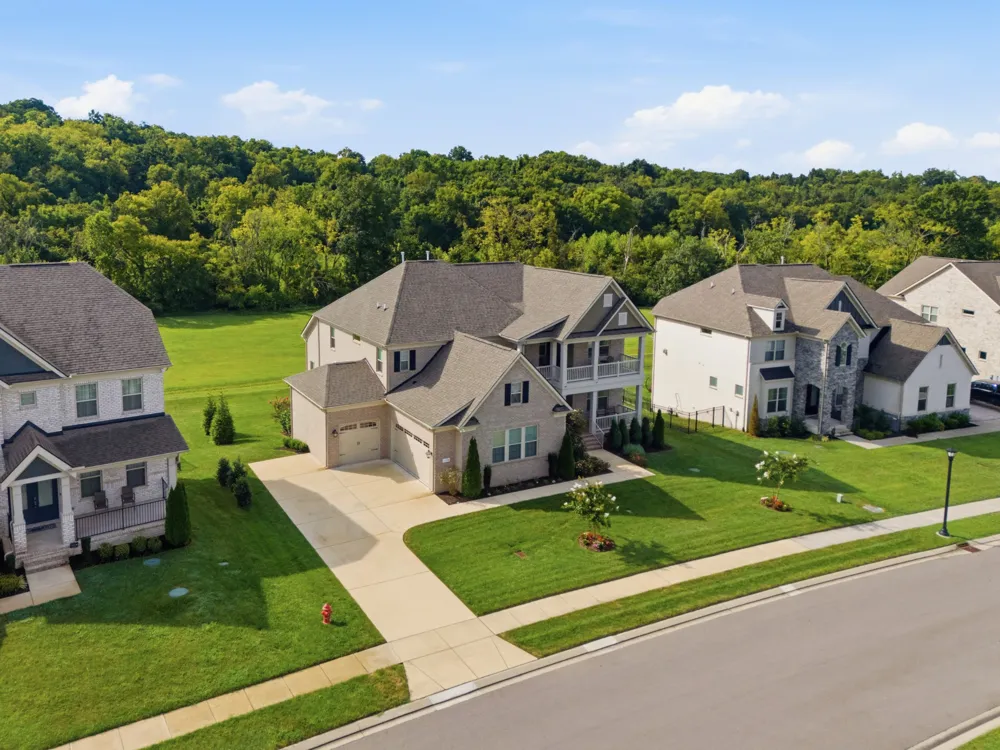 3170 Chase Point Dr Franklin, TN 37067