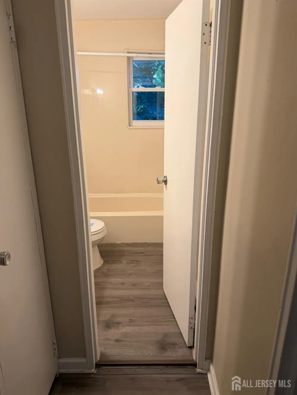 289 Main Street #4b Spotswood, NJ 08884