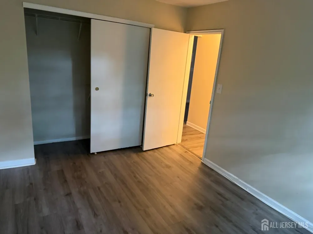 289 Main Street #4b Spotswood, NJ 08884