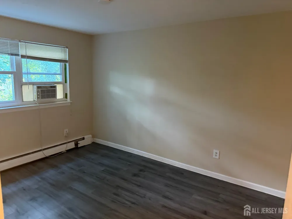 289 Main Street #4b Spotswood, NJ 08884