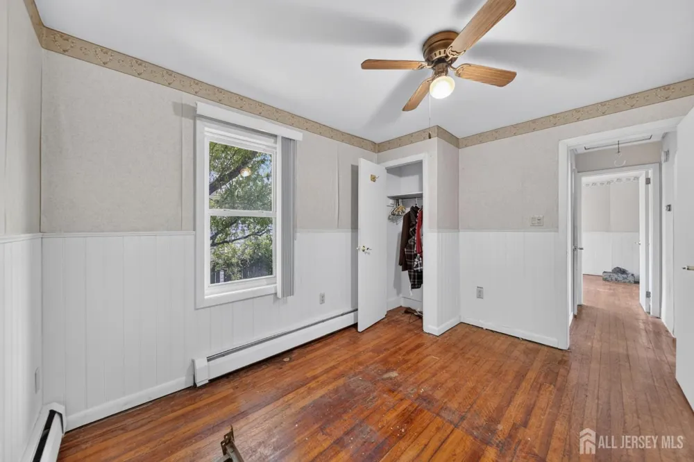 27 Lillian Terrace Woodbridge Proper, NJ 07095