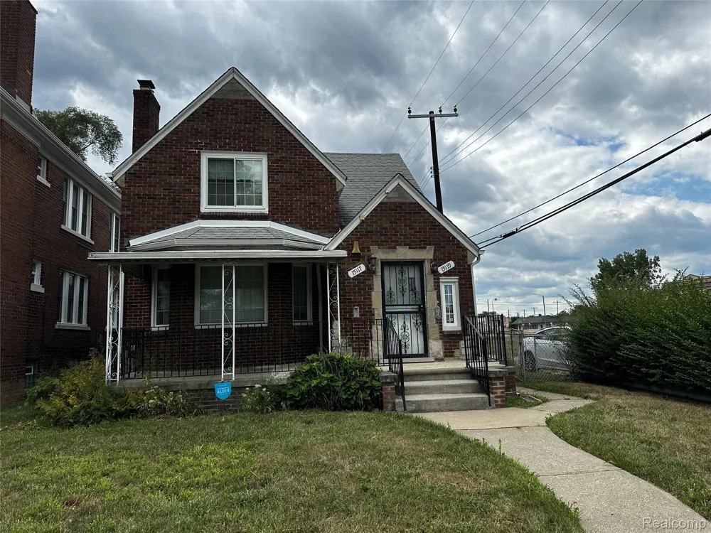 15117 Holmur Street Detroit City, MI 48238