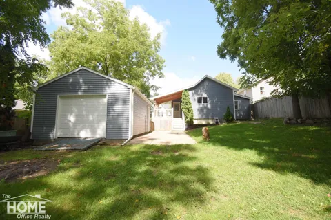 216 Laing Street