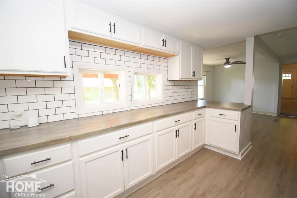 216 Laing Street Laingsburg City, MI 48848