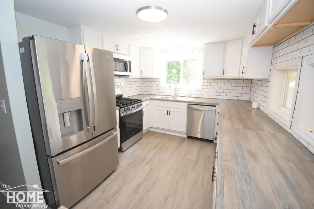 216 Laing Street Laingsburg City, MI 48848