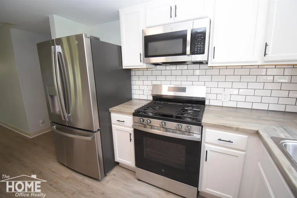 216 Laing Street Laingsburg City, MI 48848
