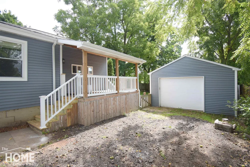 216 Laing Street Laingsburg City, MI 48848