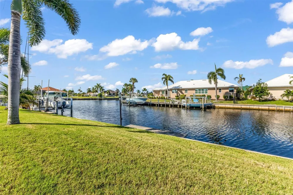 113 HIBISCUS DRIVE Punta Gorda, FL 33950