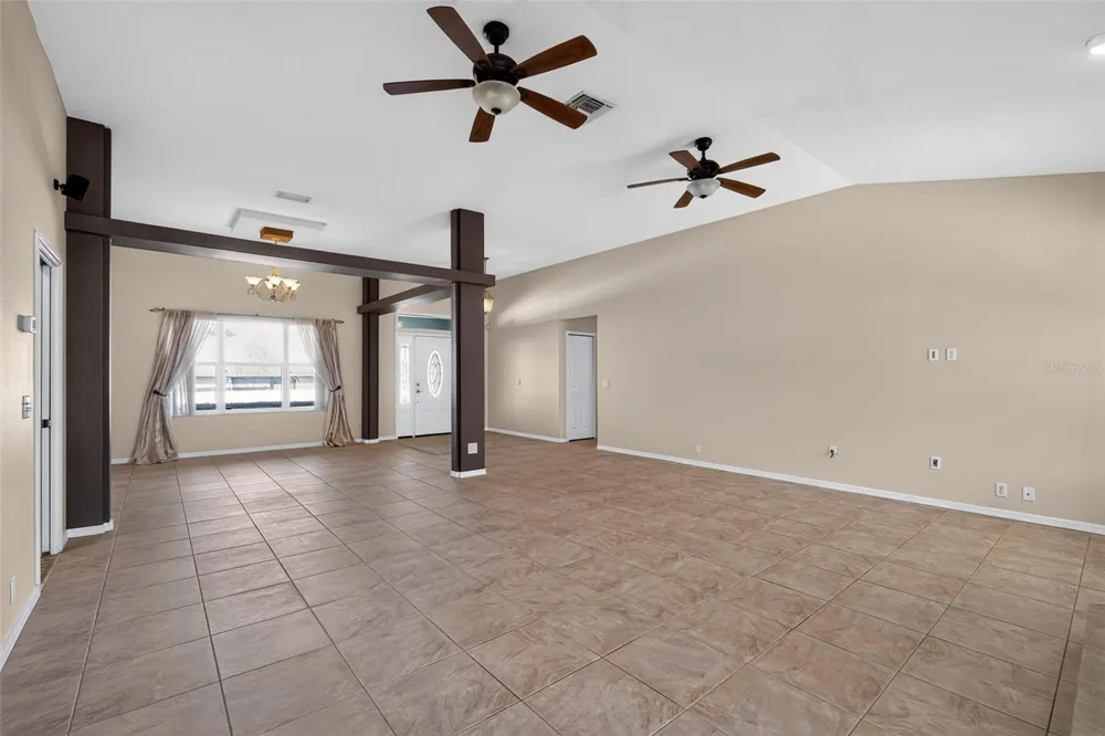1850 SANDY KNOLL CIRCLE Lakeland, FL 33813