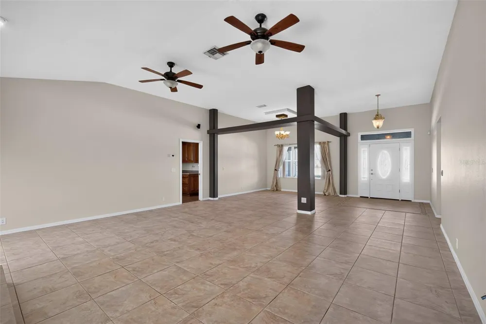 1850 SANDY KNOLL CIRCLE Lakeland, FL 33813
