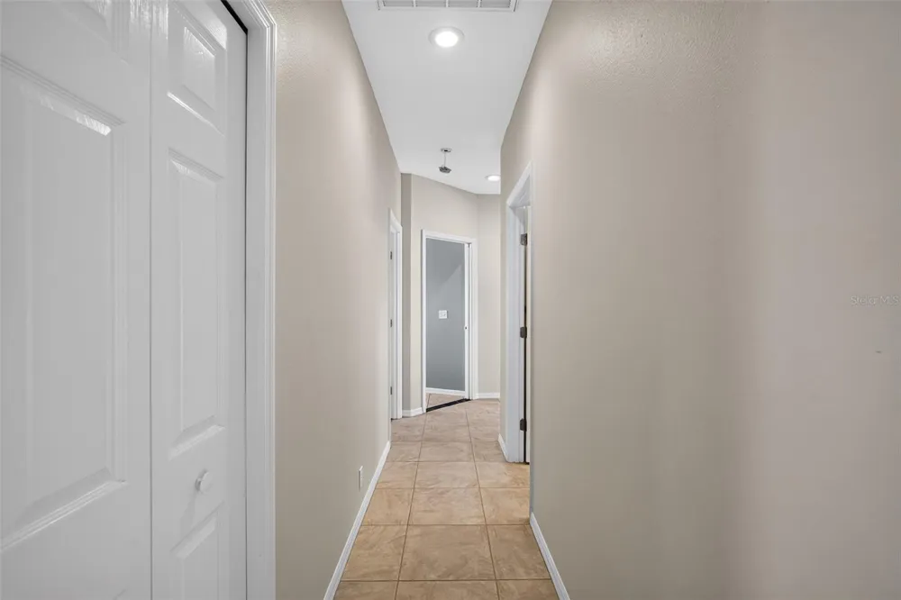 1850 SANDY KNOLL CIRCLE Lakeland, FL 33813