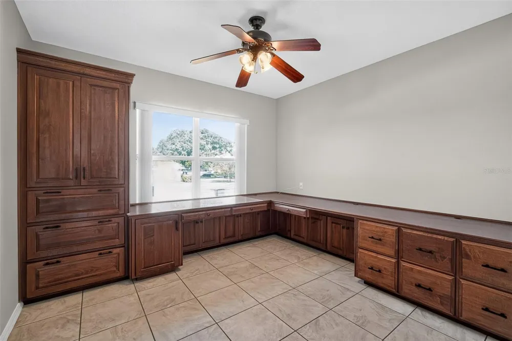 1850 SANDY KNOLL CIRCLE Lakeland, FL 33813