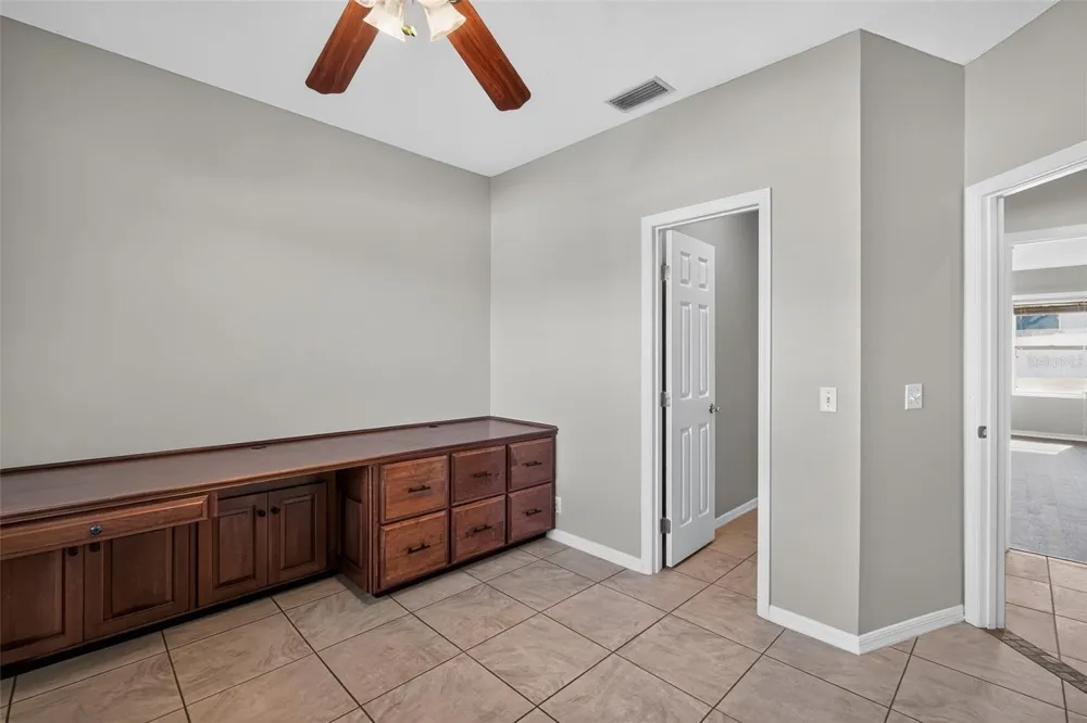 1850 SANDY KNOLL CIRCLE Lakeland, FL 33813
