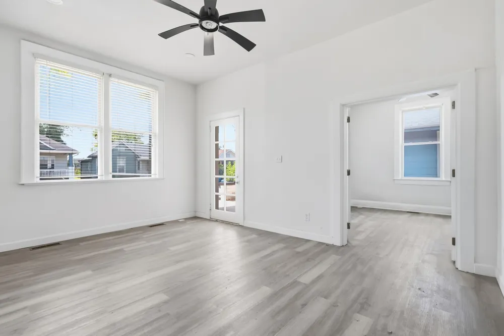 2105 Kirby Avenue Chattanooga, TN 37404