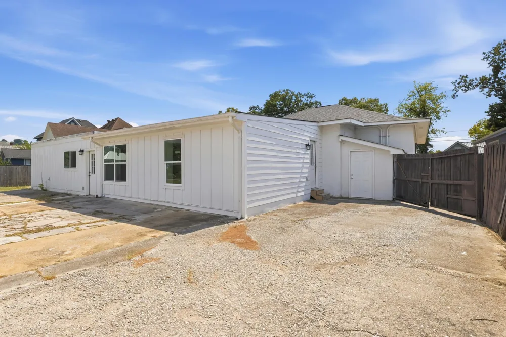 2105 Kirby Avenue Chattanooga, TN 37404