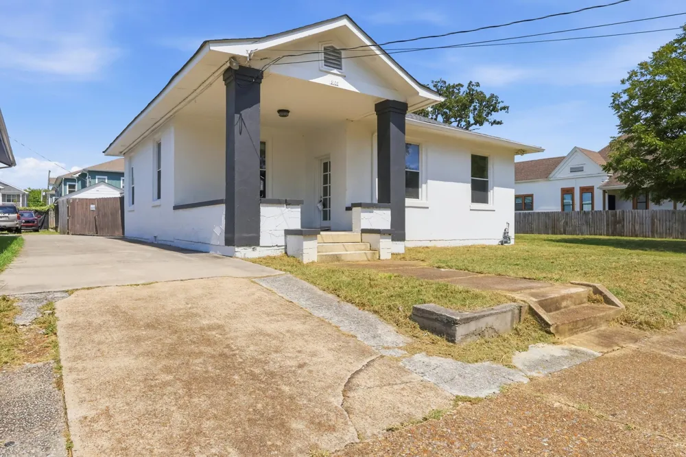 2105 Kirby Avenue Chattanooga, TN 37404