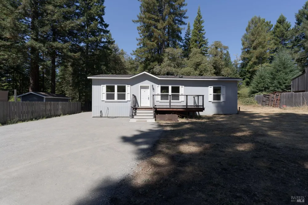 39934 Gualala Court Gualala, CA 95445