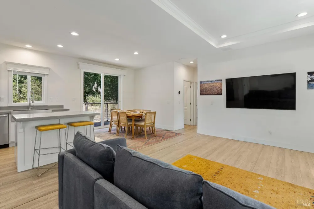 39934 Gualala Court Gualala, CA 95445