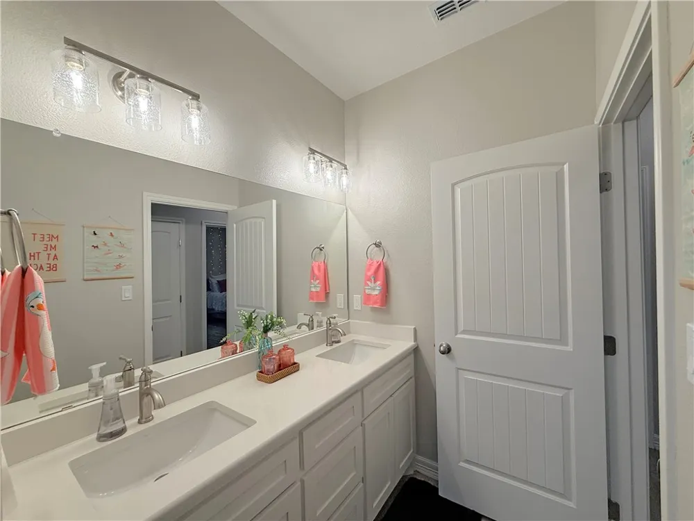105 Traditions Drive Rockport, TX 78382