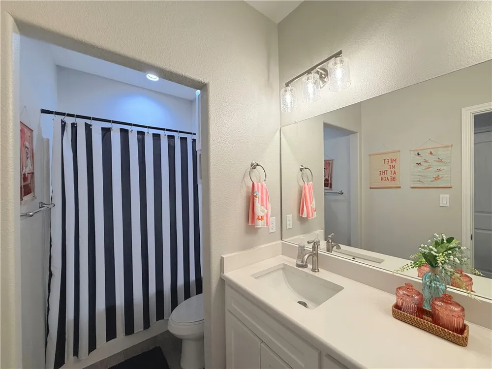 105 Traditions Drive Rockport, TX 78382