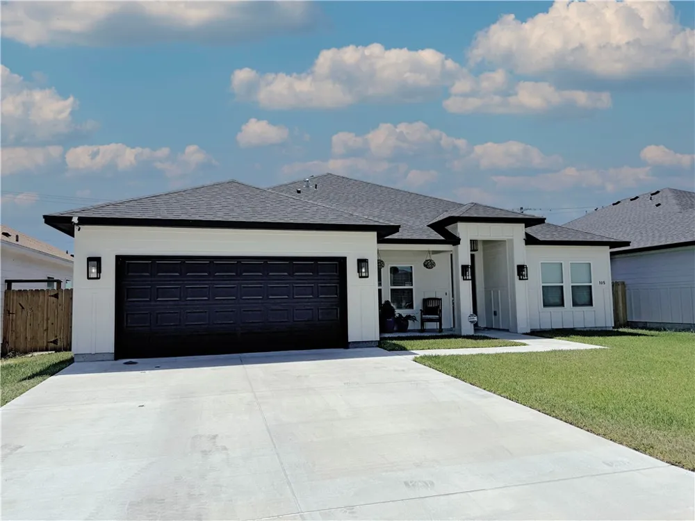 105 Traditions Drive Rockport, TX 78382