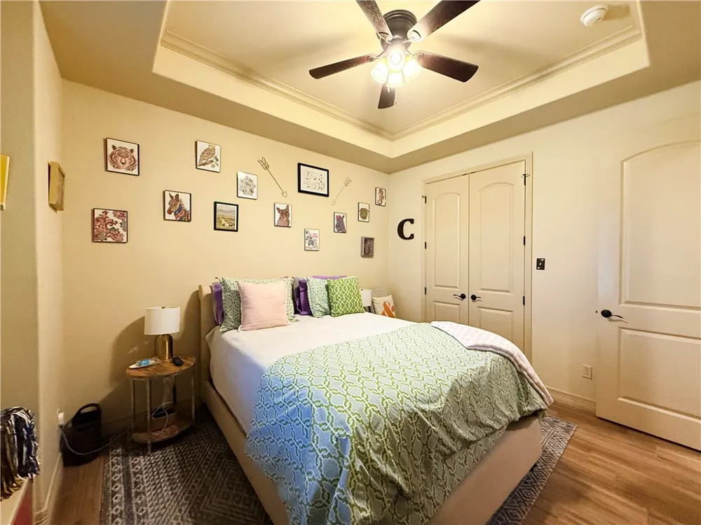 102 Chiman Drive Portland, TX 78374
