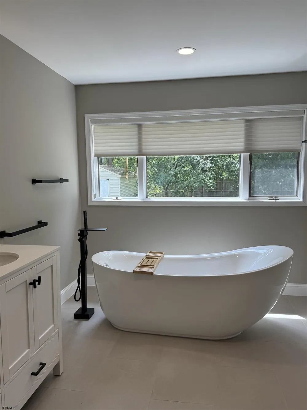 17 Orchard Egg Harbor Township, NJ 08234