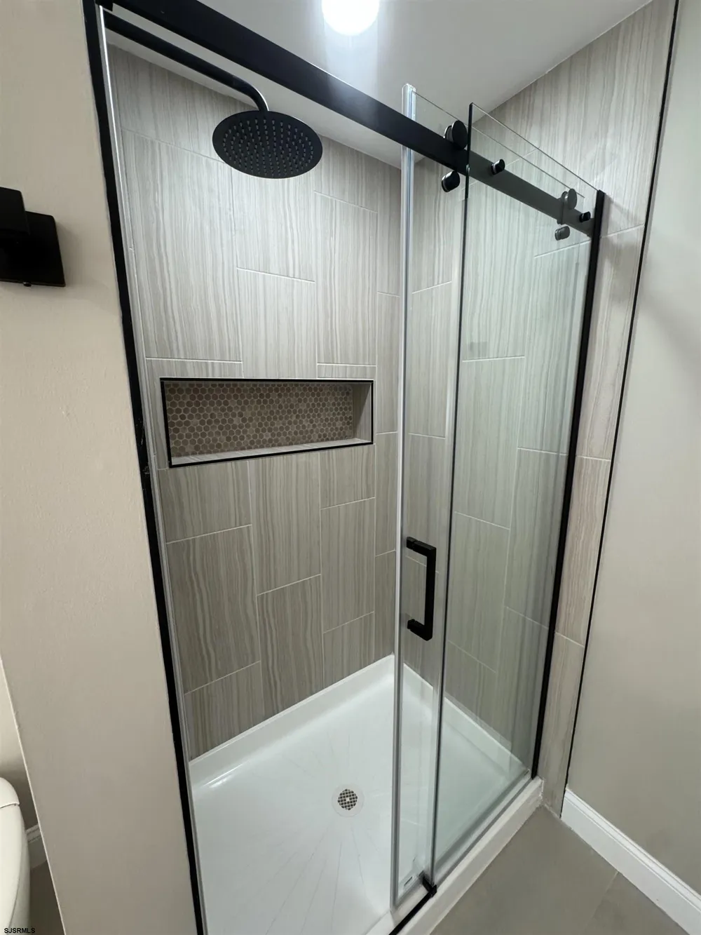 17 Orchard Egg Harbor Township, NJ 08234