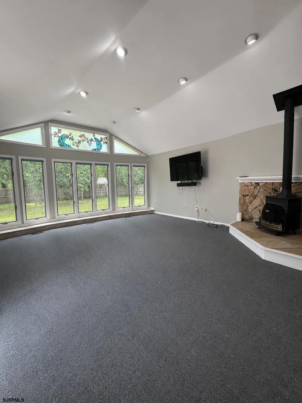17 Orchard Egg Harbor Township, NJ 08234