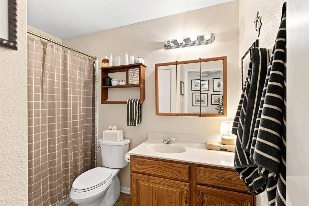 16435 Lucky Hit Road Leander, TX 78641