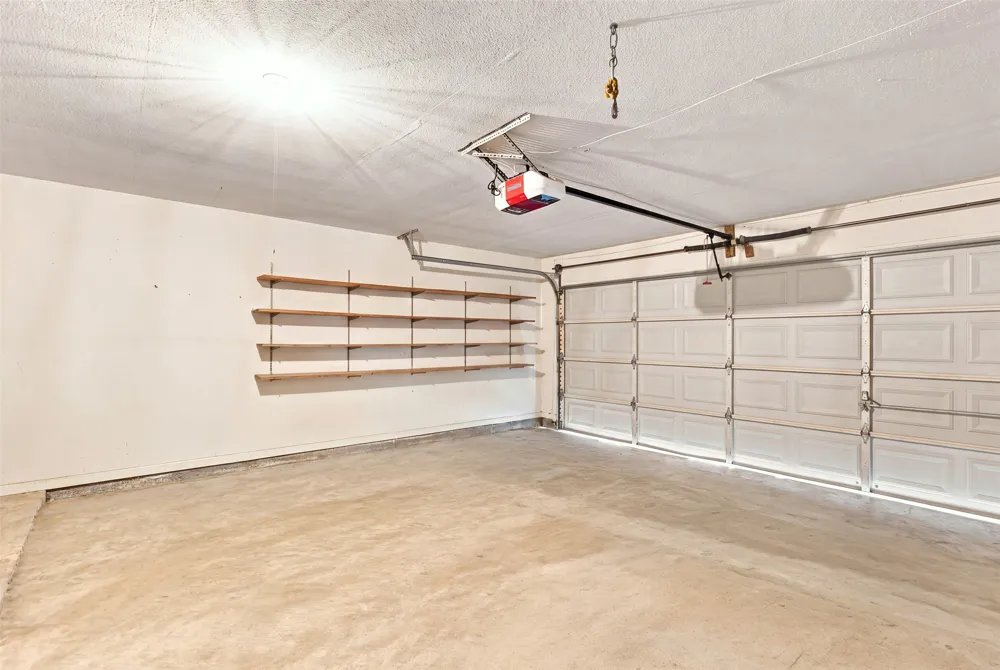 16435 Lucky Hit Road Leander, TX 78641