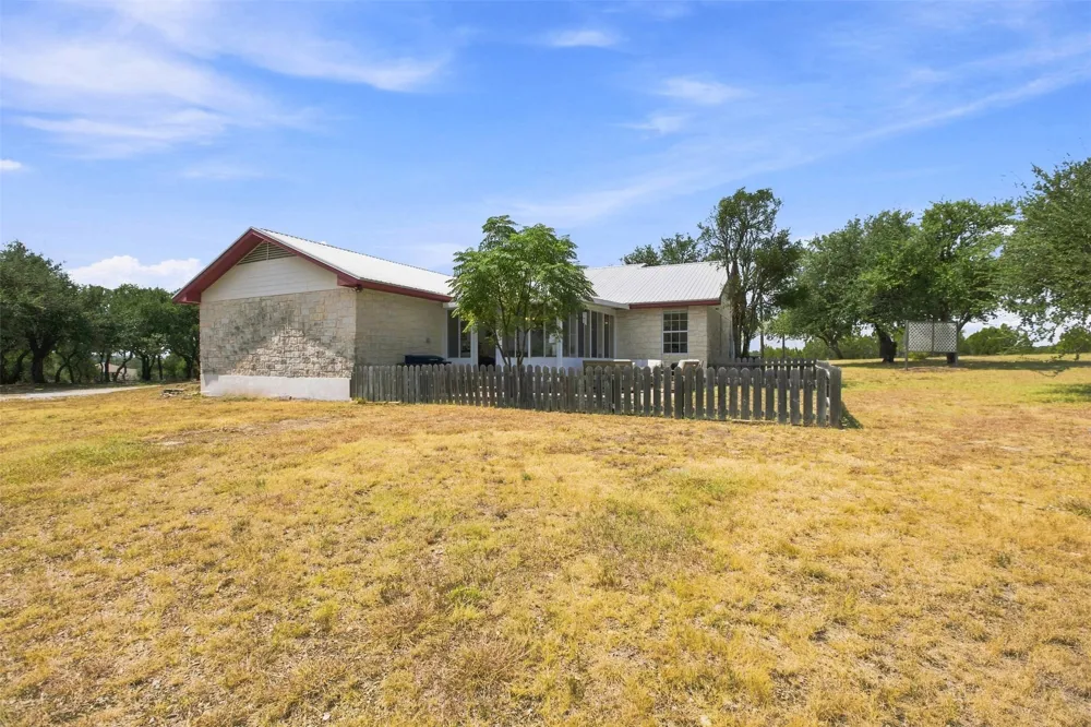 16435 Lucky Hit Road Leander, TX 78641