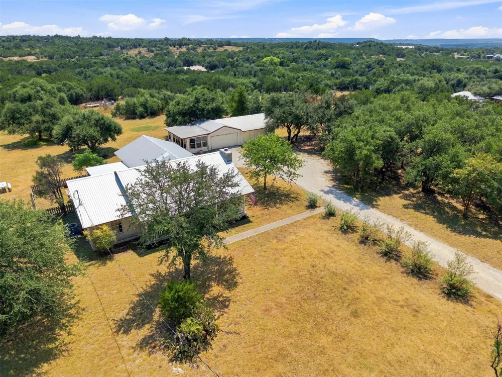 16435 Lucky Hit Road Leander, TX 78641