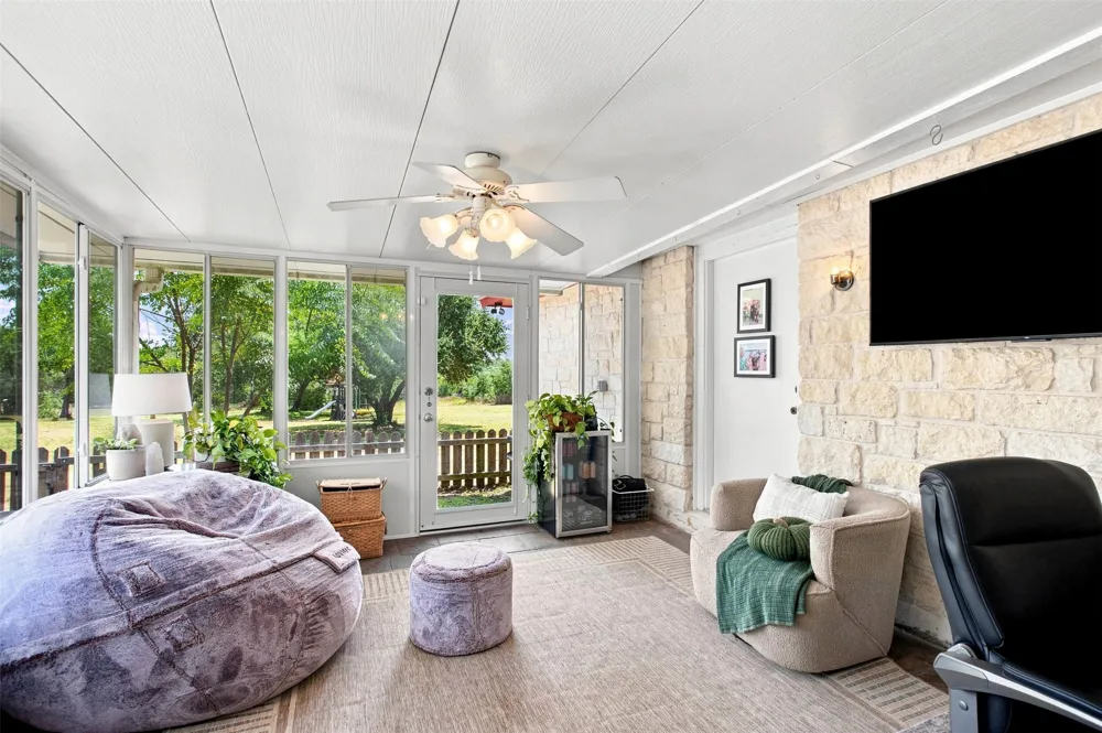 16435 Lucky Hit Road Leander, TX 78641