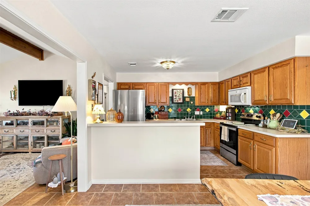 16435 Lucky Hit Road Leander, TX 78641