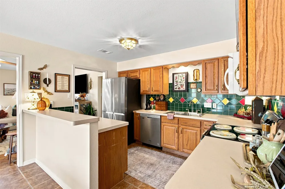 16435 Lucky Hit Road Leander, TX 78641