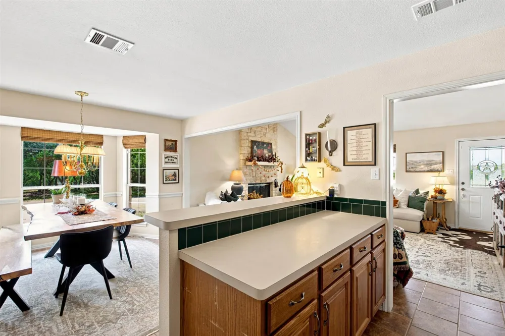 16435 Lucky Hit Road Leander, TX 78641