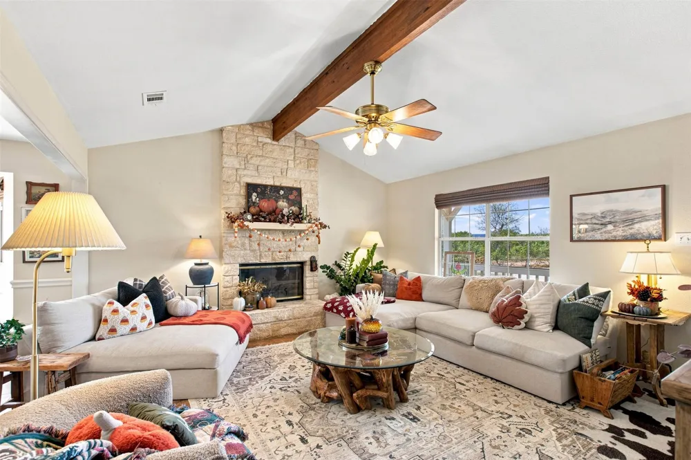 16435 Lucky Hit Road Leander, TX 78641