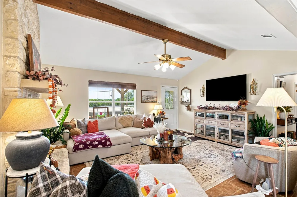 16435 Lucky Hit Road Leander, TX 78641