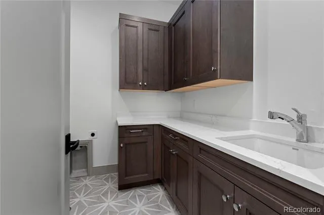 6194 Oxford Peak Lane Castle Rock, CO 80108
