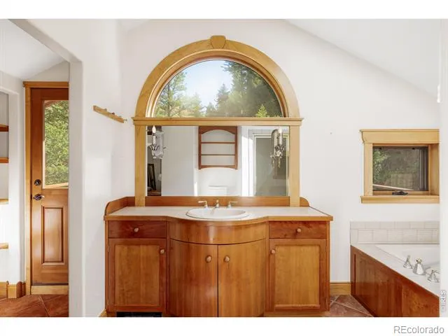 8200 Fourmile Canyon Drive Boulder, CO 80302