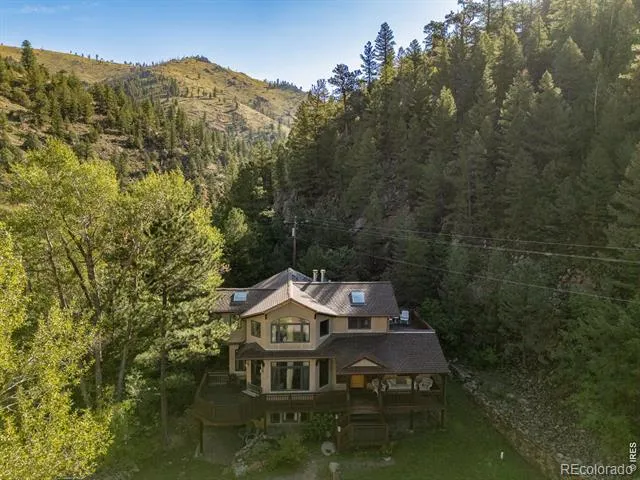 8200 Fourmile Canyon Drive Boulder, CO 80302