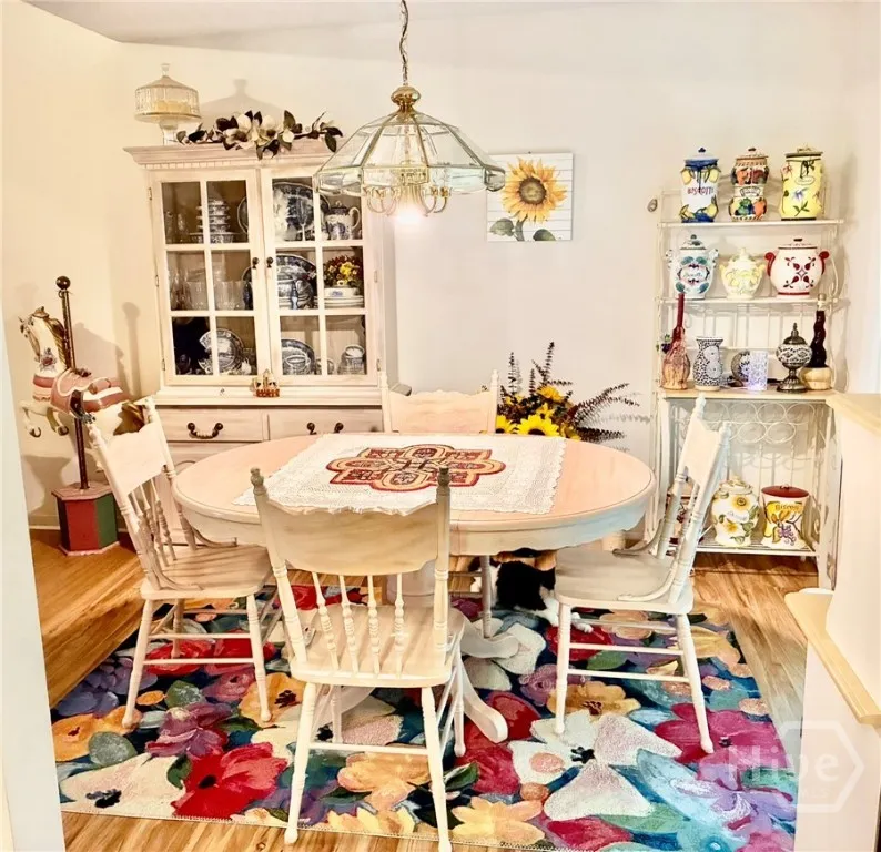 31 Tara Court Savannah, GA 31406
