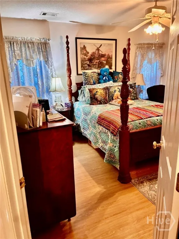 31 Tara Court Savannah, GA 31406