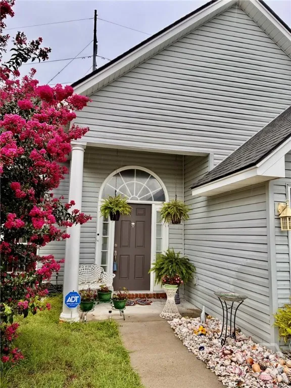 31 Tara Court Savannah, GA 31406