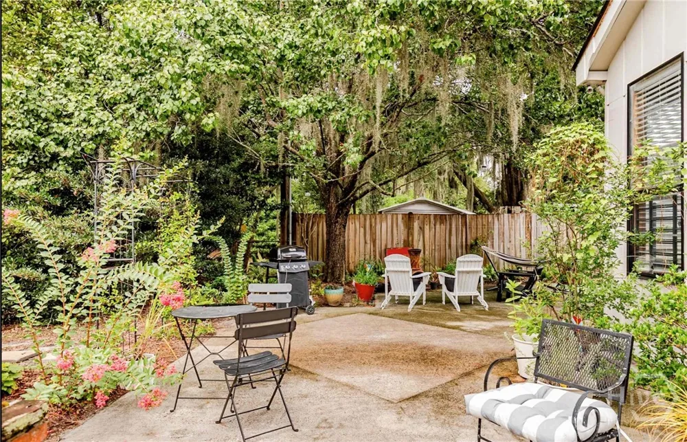 2411 Texas #B Savannah, GA 31404